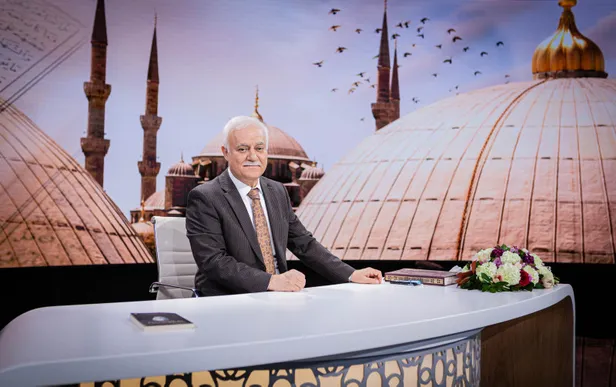 Nihat Hatipoğlu İftar Programı Canlı İzle! ATV iftar programı kesintisiz, şifresiz, full HD canlı seyret!