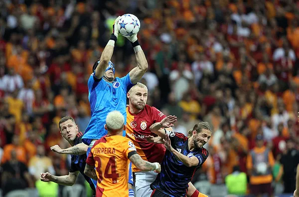 Cimbom’a süre yetmedi! 2 dakikada 2 gol! | Galatasaray 2-2 Kopenhag MAÇ SONUCU