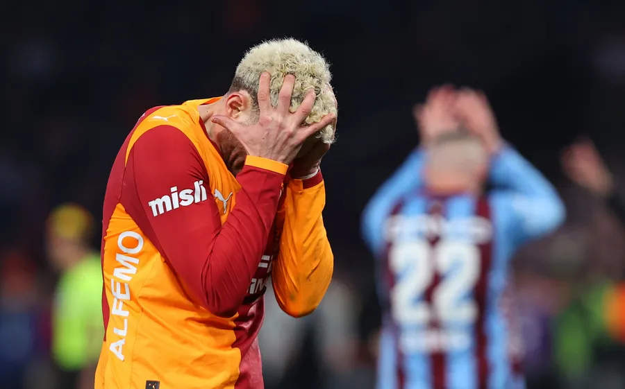 galatasaraydan-trabzonspor-yonetimine-zehir-zemberek-sozler-yaziklar-olsun-1775337056356.jpg Fotoğraf (AA)