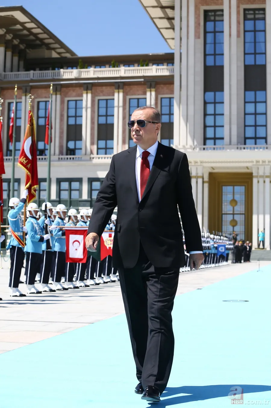 Erdoğan ve Widodo, Külliye'nin balkonunda özçekim yaptı 9