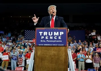 Trump'a FBI binasında 'gizli istihbarat brifingi'
