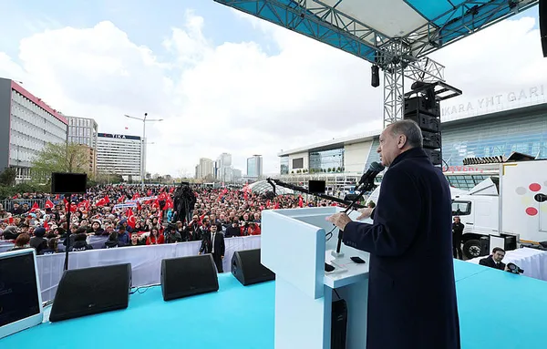 Başkent’e dev eser: AKM-Gar-Kızılay metro hattı açıldı! Başkan Erdoğan’dan 7’li koalisyona sert tepki: Kandil’den verilen talimatlarla yol yürüyorlar