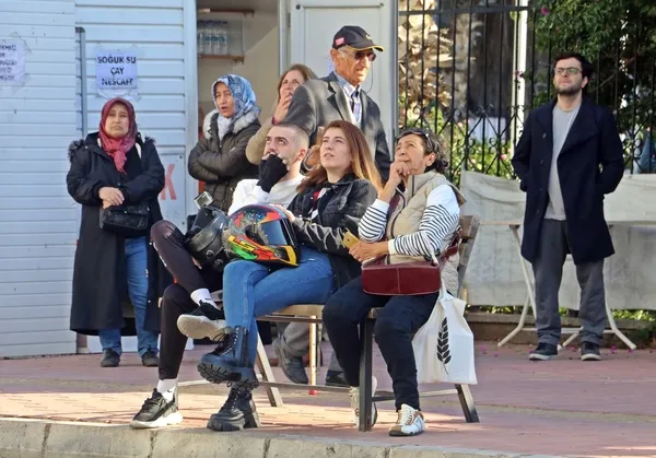 antalyada-sezer-nine-alarmi-herkes-diken-ustunde-izledi-1674202358792.jpg