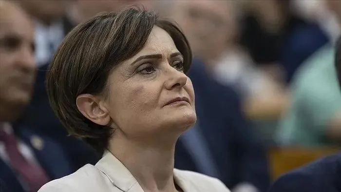 CHP’de balya balya para sayma görüntüleri! Kaftancıoğlu bombayı İmamoğlu’nun kucağına bıraktı