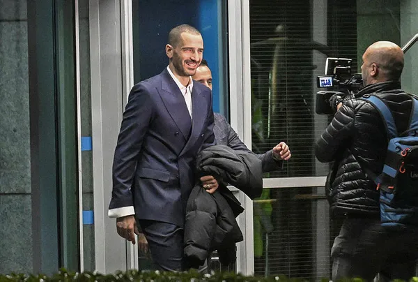 Fenerbahçe'nin yeni transferi Leonardo Bonucci İstanbul’a geldi - 1