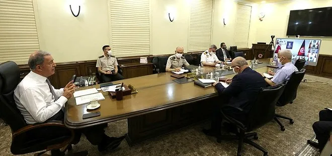 Son dakika: Milli Savunma Bakanı Hulusi Akar’dan komutanlarla toplantı