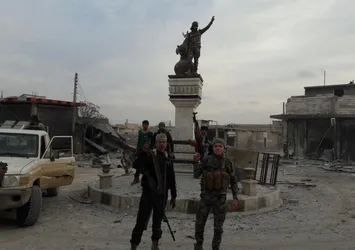 El Bab’daki stratejik köy DEAŞ’tan alındı