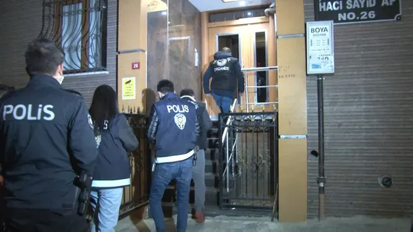 son-dakika-istanbulda-dev-operasyon-aralarinda-sedat-peker-de-var-1617941058145.jpg Son dakika: İstanbul'da dev operasyon! Aralarında Sedat Peker de var! - 1