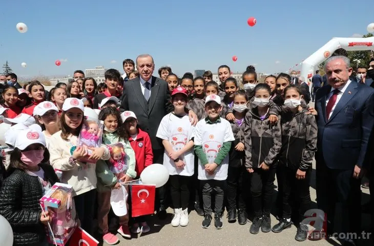 Başkan Erdoğan TBMM’de çocuklarla bir araya geldi! Sigara diyaloğu gülümsetti