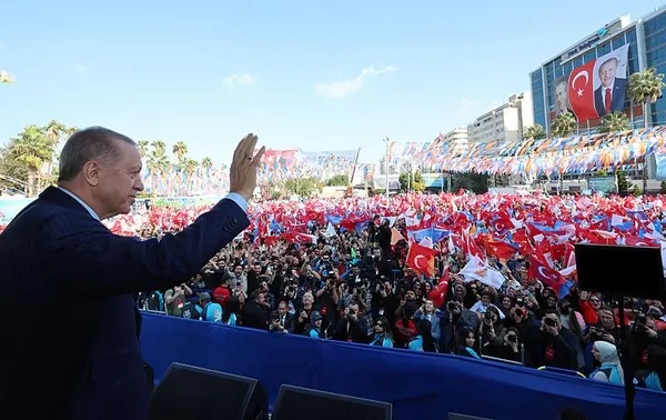 son-dakika-ak-parti-adana-mitingi-baskan-erdogandan-chpye-cok-sert-sozler-birbirlerinin-kuyusunu-kaziyorlar-1708871942817.jpeg Son dakika | AK Parti Adana mitingi! Başkan Erdoğan'dan CHP'ye çok sert sözler: Birbirlerinin kuyusunu kazıyorlar - 10