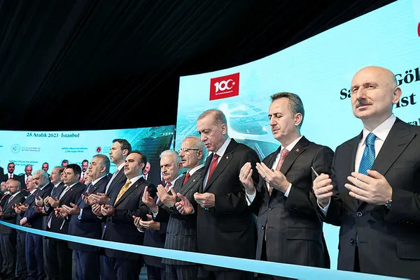 Başkan Erdoğan’dan CHP’ye DEM Parti’yle ittifak tepkisi: Teröriste terörist dememek için kırk takla atıyorlar