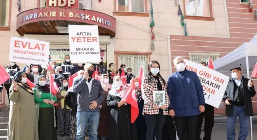 Evlatları HDP tarafından kaçırılan acılı anneler bayramı buruk karşılıyor - 6