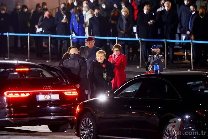 Almanya Başbakanı Angela Merkel için askeri veda töreni! Dikkat çeken anlar....