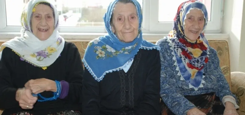 Üçüz nineleri ölüm ayırdı