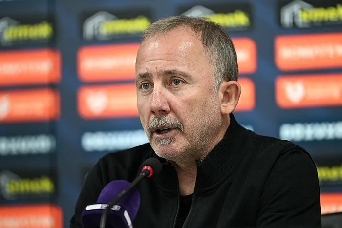 Kartal Kayseri’de yüksekten uçtu! Rafa Silva’dan hat-trick şov