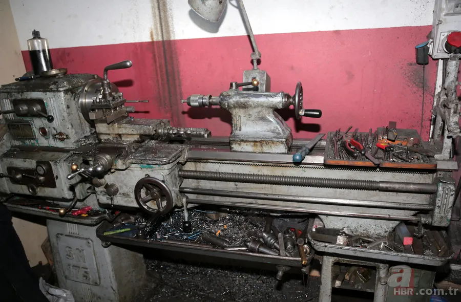 Pendik'te tabanca imalathanesine baskın 1