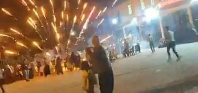 Düğüne katılanların tepesinde havai fişek patladı