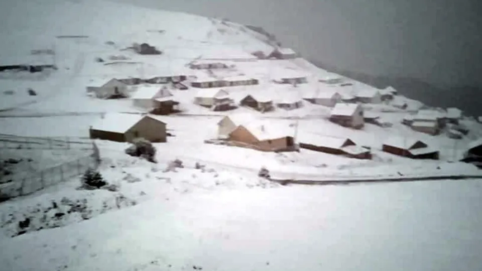 Sabah kalkınca gözlerine inanamadılar! Karadeniz beyaza büründü