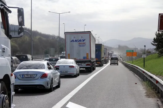 Son dakika: Bolu Dağı Tüneli kapatıldı mı? Bolu Dağı Tüneli neden kapalı? Trafik durumu nedir? - 5