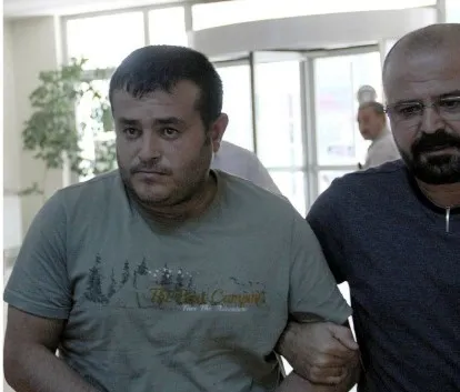Otobüs durağında vahşet! Ölsün diye yanına kimseyi yaklaştırmadı - 1