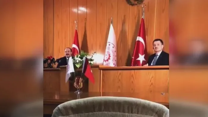 Bakanların toplantısında provokasyona girişen Anadolu Ajansı eski muhabiri Musab Turan itirafçı çıktı | İşte FETÖ bağlantıları...