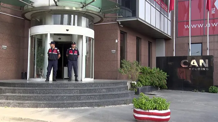 Can Holding'e kara para operasyonu