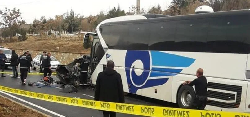 Kirsehir De Otobus Ile Otomobil Carpisti 3 Olu 1 Yarali