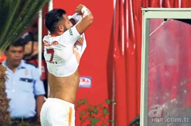 Galatasaray'da Yasin Öztekin oyundan alınınca çıldırdı 5