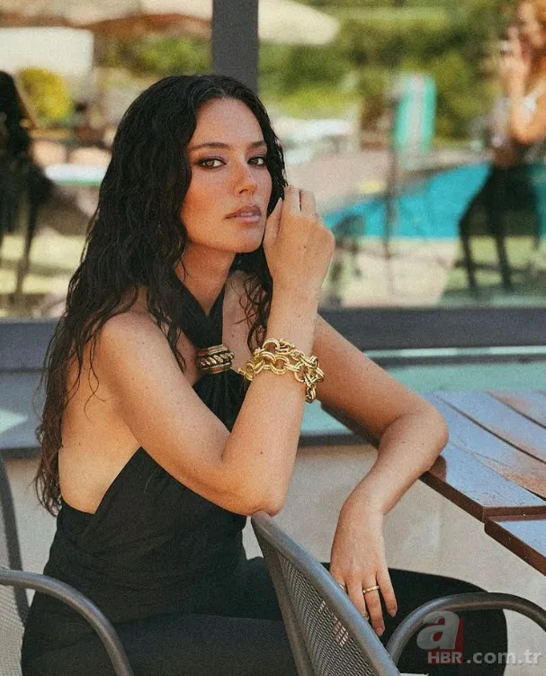 Ben Bu Cihana Sığmazam’ın Firuze’si Pelin Akil hayran bıraktı! Doğal güzelliğine beğeni yağdı 1