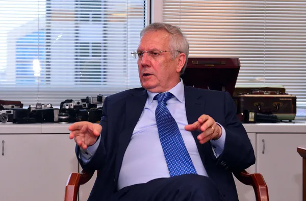 Aziz Yıldırım’dan Ali Koç’a Süper Kupa tepkisi: Süper Kupa finaline U19 ile çıkmak korkaklık ve armamıza yapılmış bir hakarettir