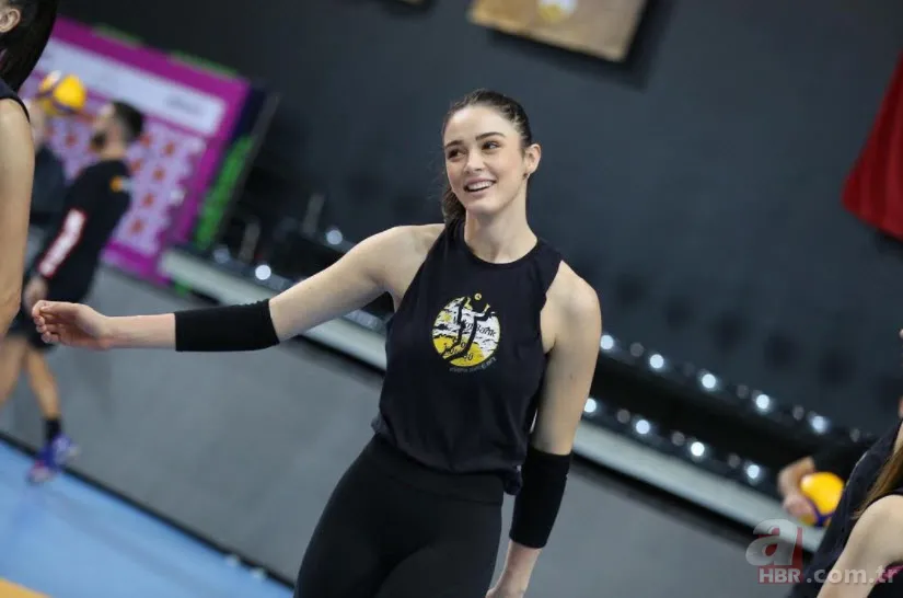Voleybolcu Zehra Güneş'ten kötü haber! Sosyal medyadan duyurdu! Meriç Aral’dan destek geldi 9