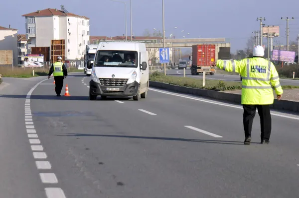 Kış lastiği takmayana büyük ceza! Zorunlu kış lastiği uygulaması ne zaman başlıyor?