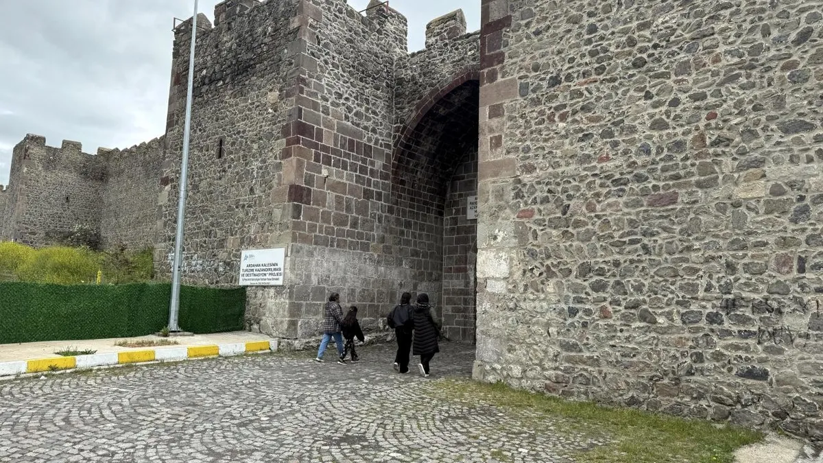 Tarihi Ardahan Kalesi'ne 10 ayda 194 bin 440 ziyaret gerçekleşti