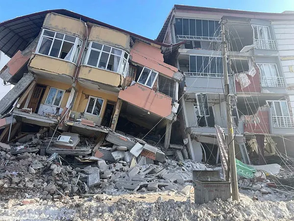 yeni-deprem-hangi-bolgede-bekleniyor-o-faylar-tetiklendi-kahramanmaras-depremi-icin-uyaran-uzman-a-haberde-aci-1677272043377.jpg Yeni deprem hangi bölgede bekleniyor? O faylar tetiklendi! Kahramanmaraş depremi için uyaran Alican Kop A Haber'de açıkladı - 5