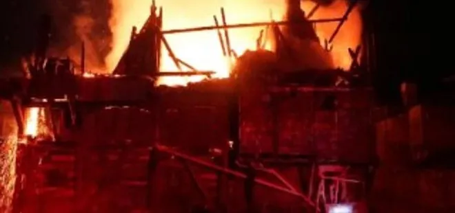 Kocaeli'de korku dolu anlar! Ahırda yangın: 4 büyükbaş hayvan telef oldu