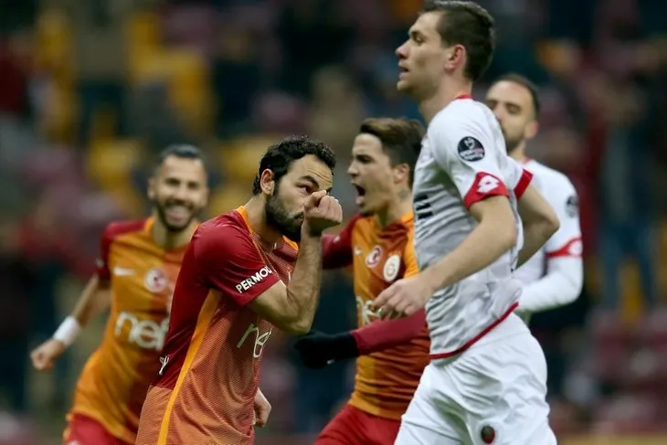 Galatasaray - Gençlerbirliği karşılaşmasından kareler