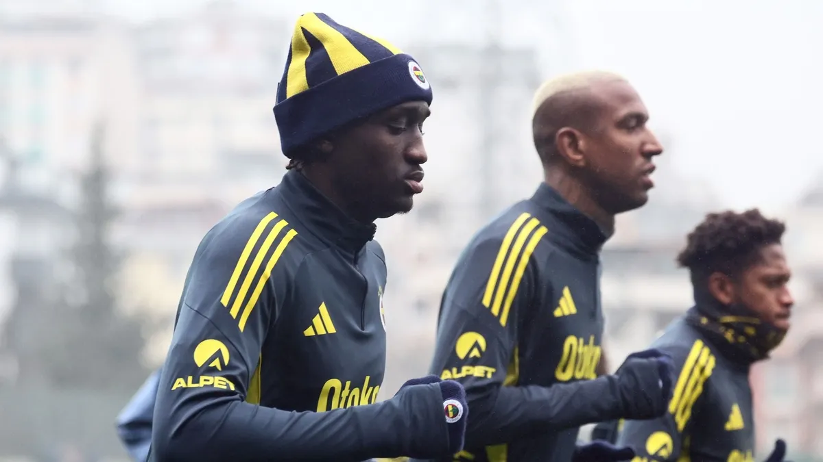 Fenerbahçe’de dev randevu hazırlığı! Beşiktaş mesaisi başladı