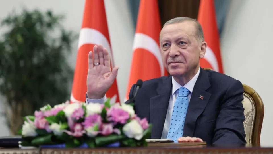 Başkan Recep Tayyip Erdoğan'ın rahatsızlandığı yayından önce neler oldu?