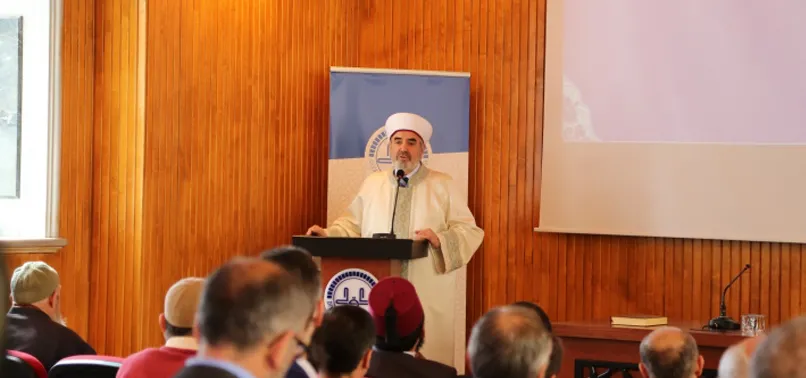 İstanbul Müftüsü'nden belediyelere uyarı
