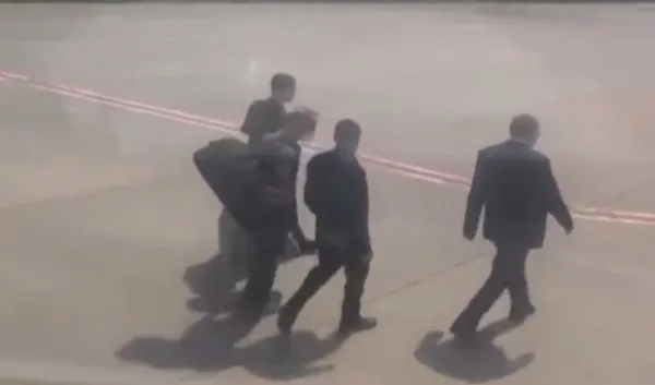 MİT koordine etti! ABD ve Rusya arasında esir takası! İşte o görüntüler - 5