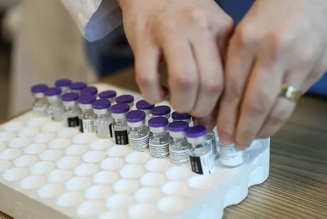 Uğur Şahin müjdeledi! BioNTech aşısı mutasyona karşı da etkili