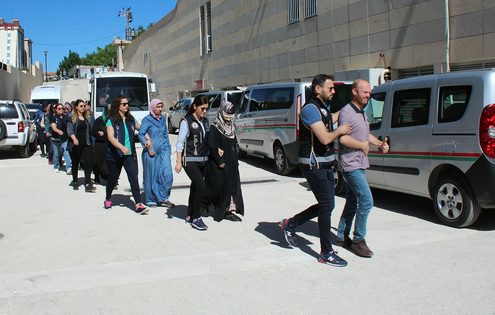 Elazığ'da FETÖ/PDY operasyonu