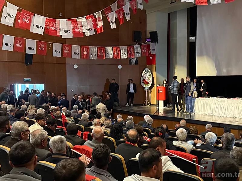 CHP İl Kongresi'nde değişmeyen manzara! Yumruklar havada uçuştu | Çevik kuvvet ekipleri sevk edildi 3