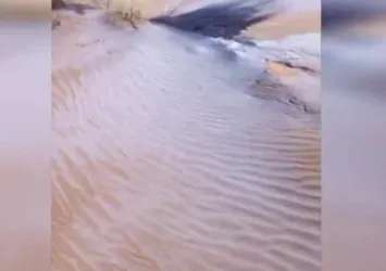 Sahra Çölü'ne kar yağdı