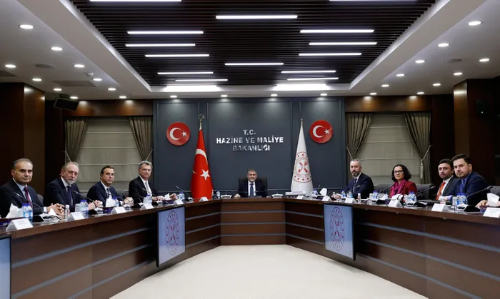 Son dakika: Hazine ve Maliye Bakanı Nebati TÜSİAD heyetiyle bir araya geldi - 2
