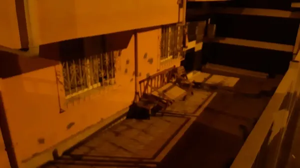 cocuklari-cennete-gonderdim-dedi-polis-eve-kostu-kimlik-kontrolunde-kan-donduran-olay-1679557938906.jpg 'Çocukları cennete gönderdim' dedi polis eve koştu! Kimlik kontrolünde kan donduran olay - 3