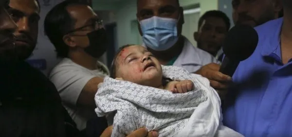 Son dakika: Avusturya'nın ardından Çekya da katillere destek verdi! Avrupa Birliği bayrağını indirtip İsrail bayrağı çektiler - 6