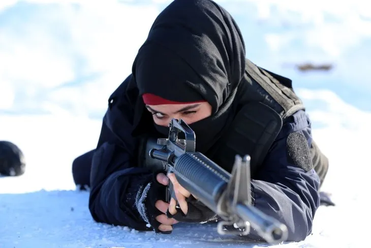 Sivas’ta Afgan kadın polislerine eğitim