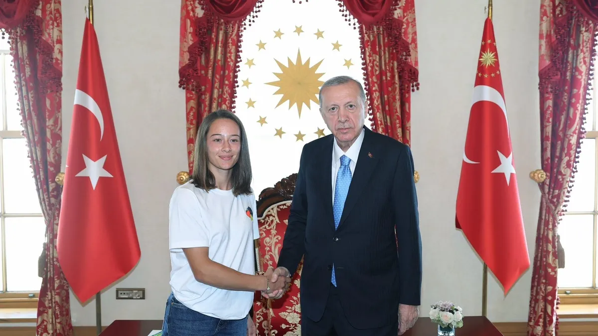 Başkan Erdoğan milli tenisçi Zeynep Sönmez’i kabul etti