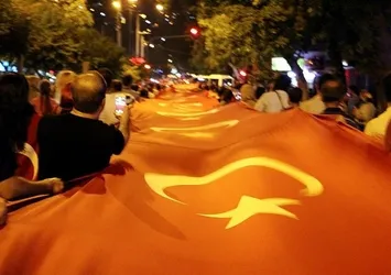 Avusturya'da tepki çeken Türk bayrağı yasağı